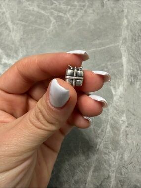 Pandora Silver Gift Box Charm with Bow